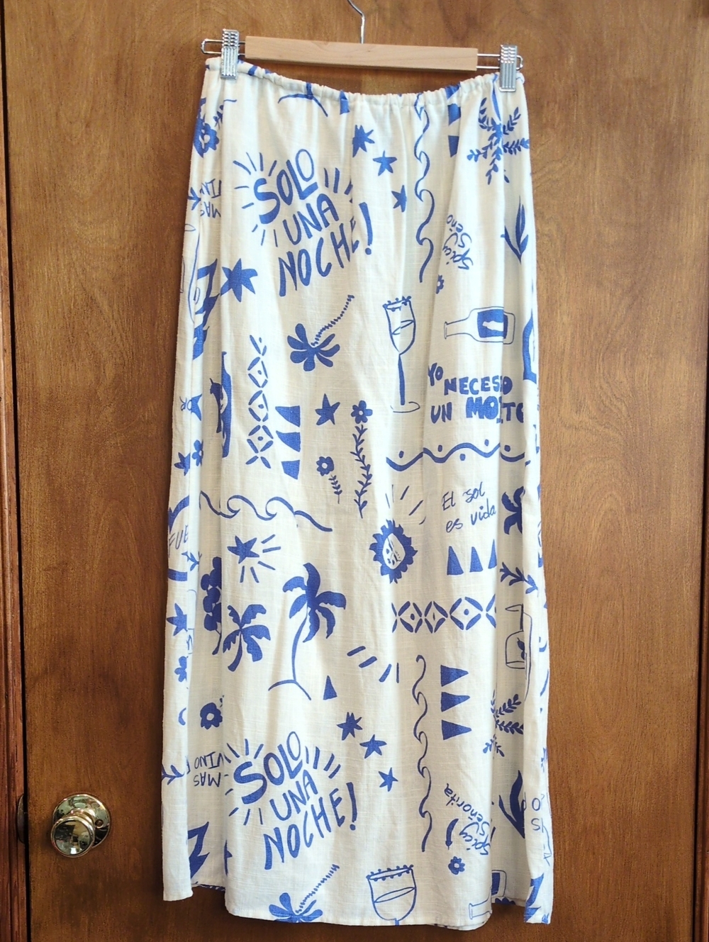 NWOT Paper Heart Anthropologie Day Drinks Blue White Graphic Maxi Skirt Size M - Picture 4 of 6